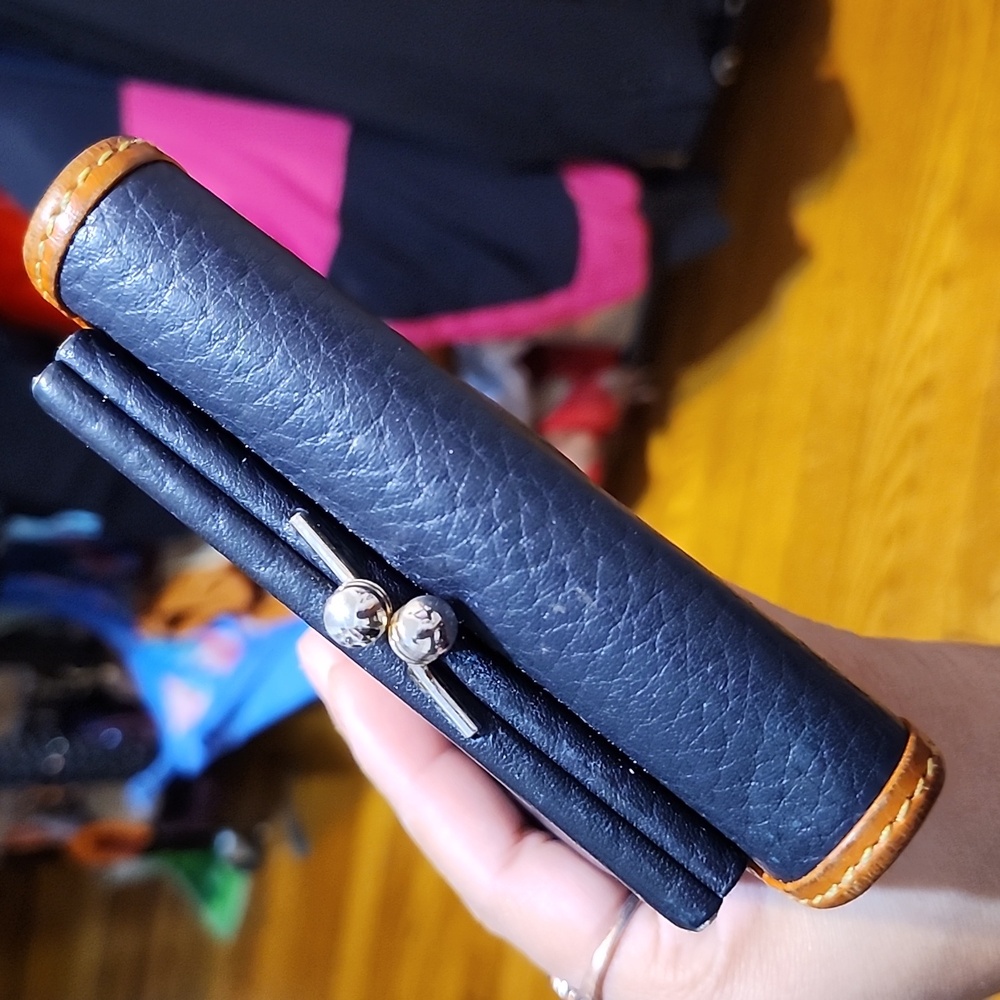 Vintage Dooney & Bourke - Picture 6 of 14